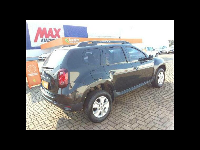 Renault Duster Preto 4