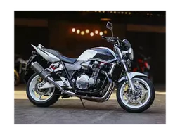CB 1300