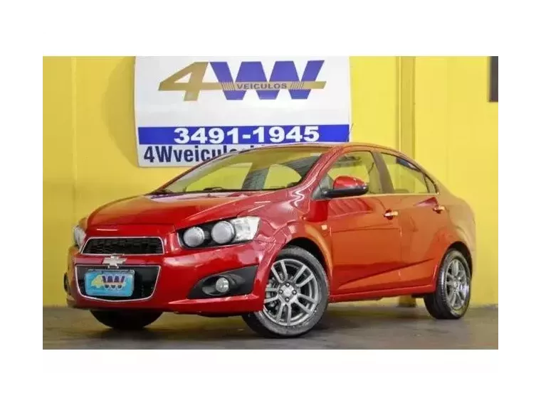 Chevrolet Sonic Vermelho 7