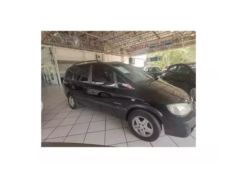 Chevrolet Zafira Preto 4