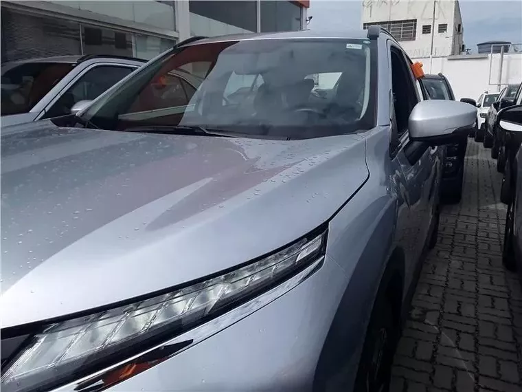 Mitsubishi Eclipse Cross Prata 8