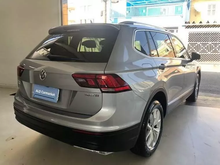 Volkswagen Tiguan Prata 4