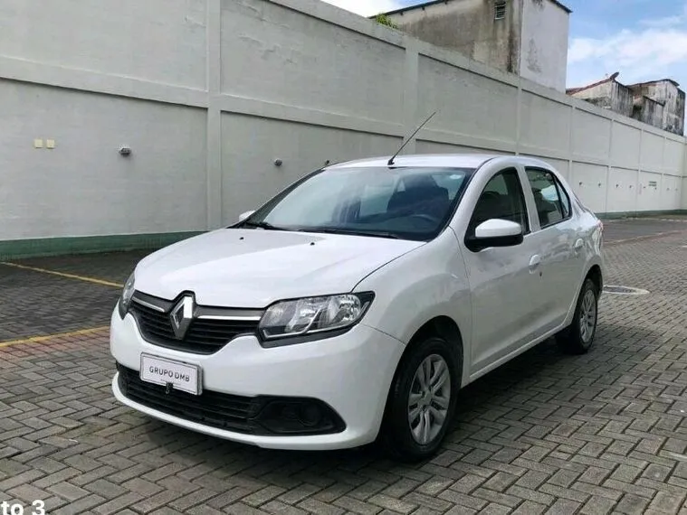 Renault Logan Branco 1