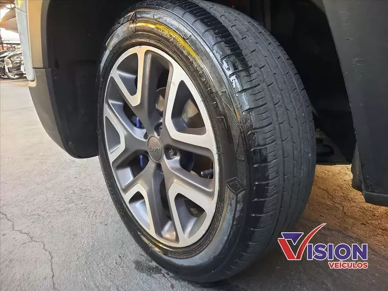 Jeep Renegade Branco 18