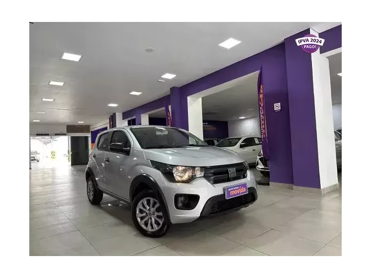 Fiat Mobi Prata 6