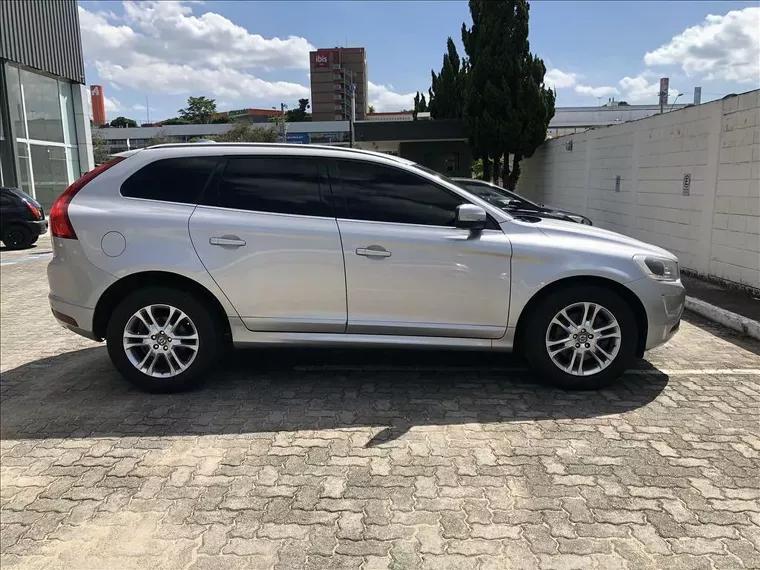 Volvo XC60 Prata 9