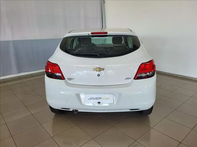 Chevrolet Onix Branco 7