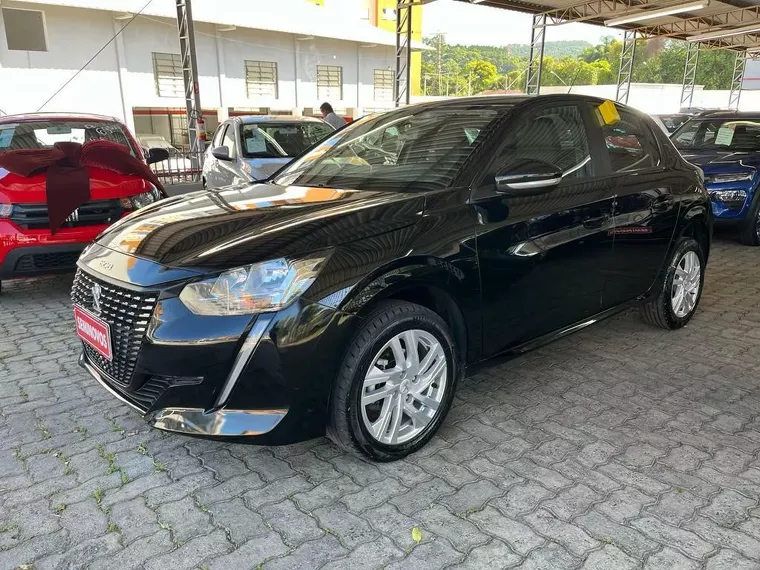 Peugeot 208 Preto 6