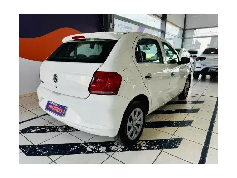 Volkswagen Gol Branco 4