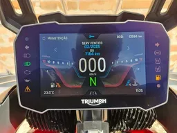 Triumph Tiger 900