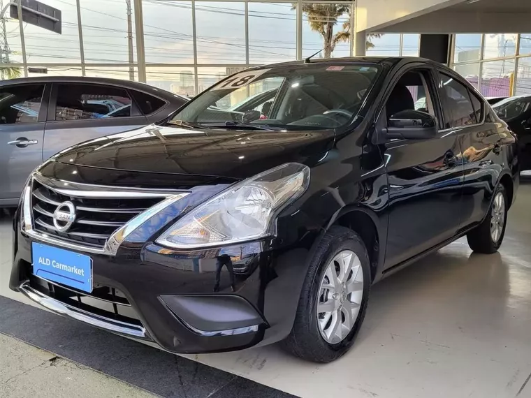 Nissan Versa Preto 7