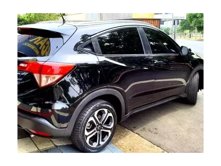 Honda HR-V Preto 8