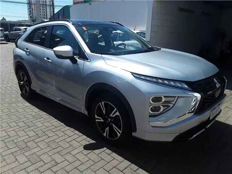 Mitsubishi Eclipse Cross Prata 9