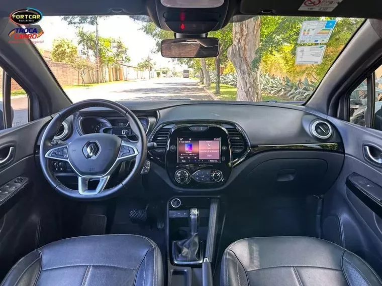 Renault Captur Cinza 16