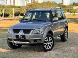 Pajero TR4