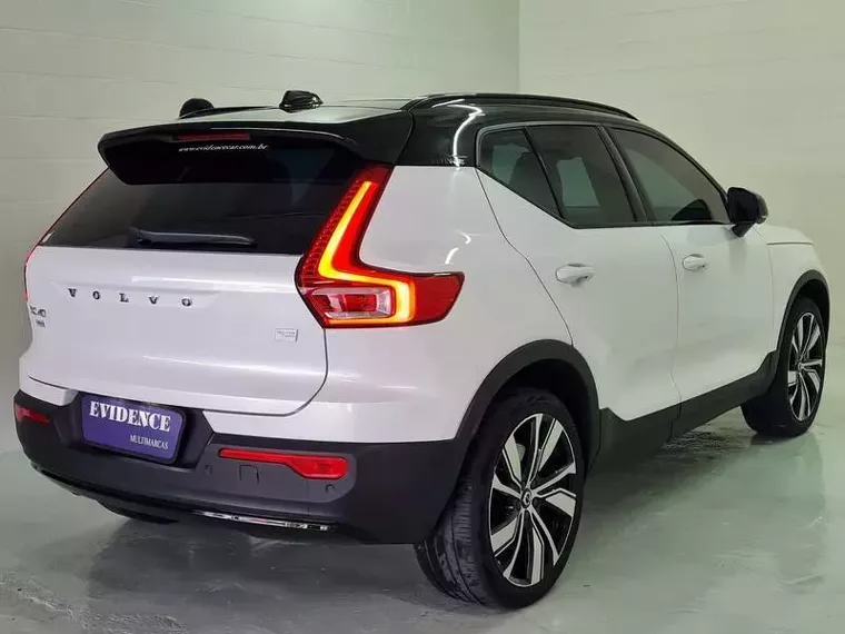 Volvo XC40 Branco 13