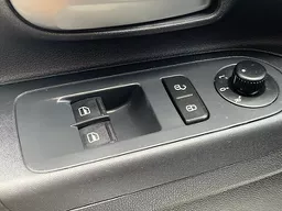 Volkswagen Cross UP