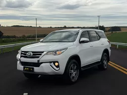 Toyota Hilux SW4