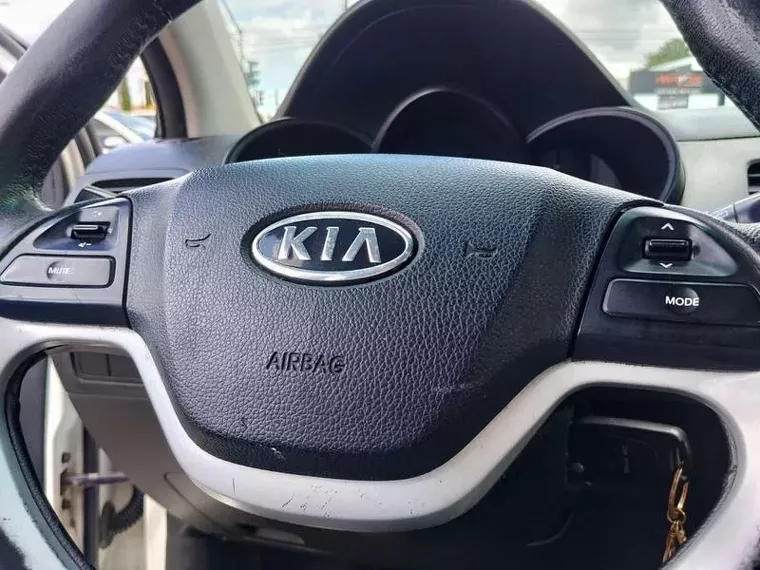 KIA Picanto Branco 15