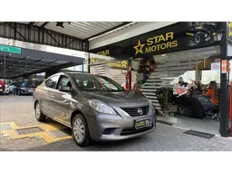 Nissan Versa