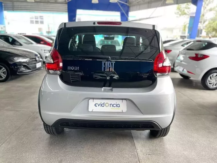 Fiat Mobi Prata 3