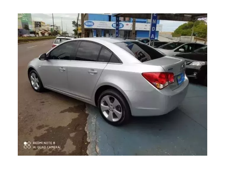 Chevrolet Cruze Prata 10