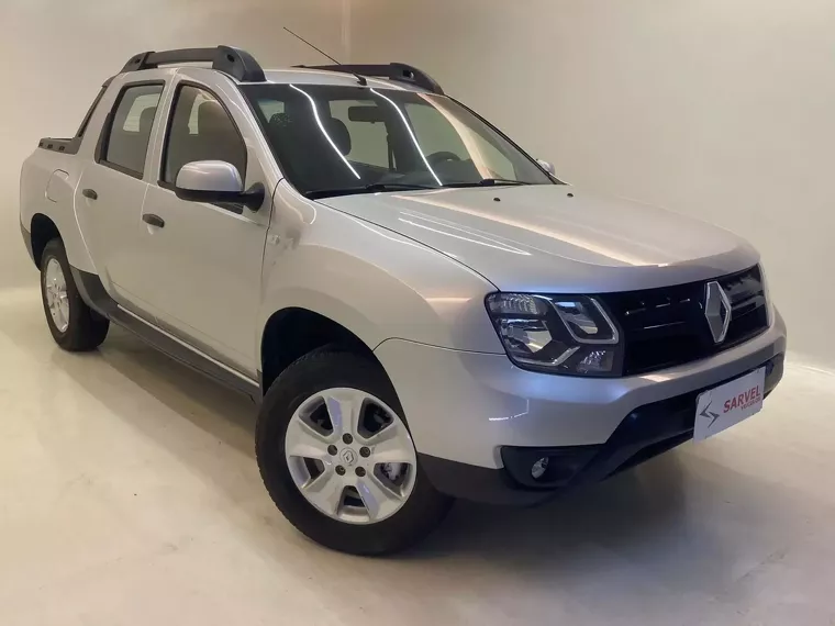 Renault Duster Oroch Prata 8