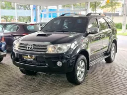 Toyota Hilux SW4