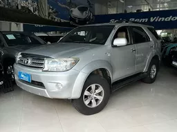Toyota Hilux SW4