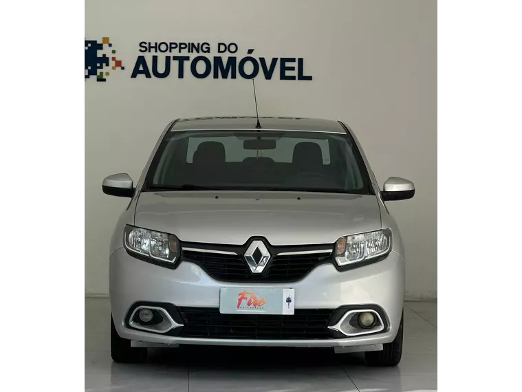 Renault Logan Prata 2