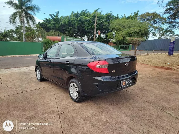 Ford KA Preto 4