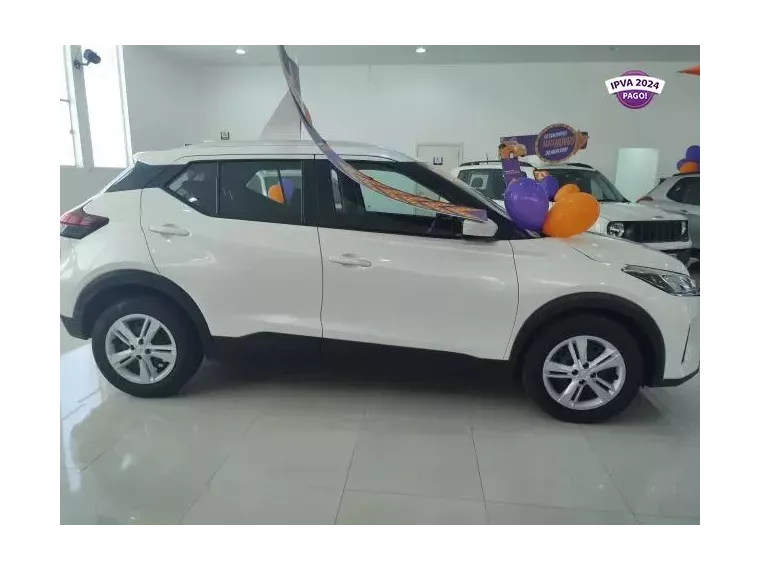 Nissan Kicks Branco 7