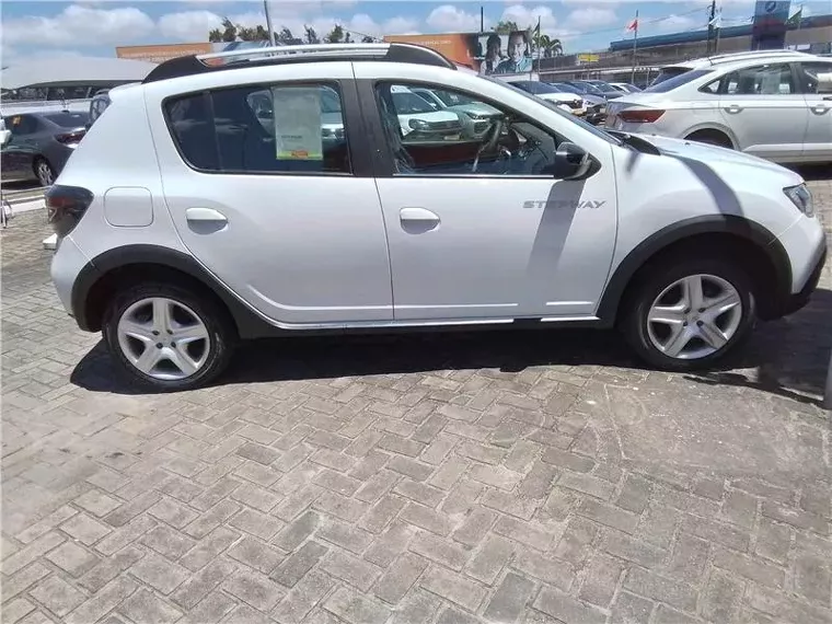 Renault Sandero Branco 11