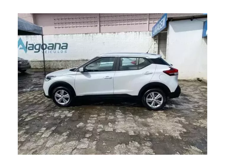 Nissan Kicks Branco 8