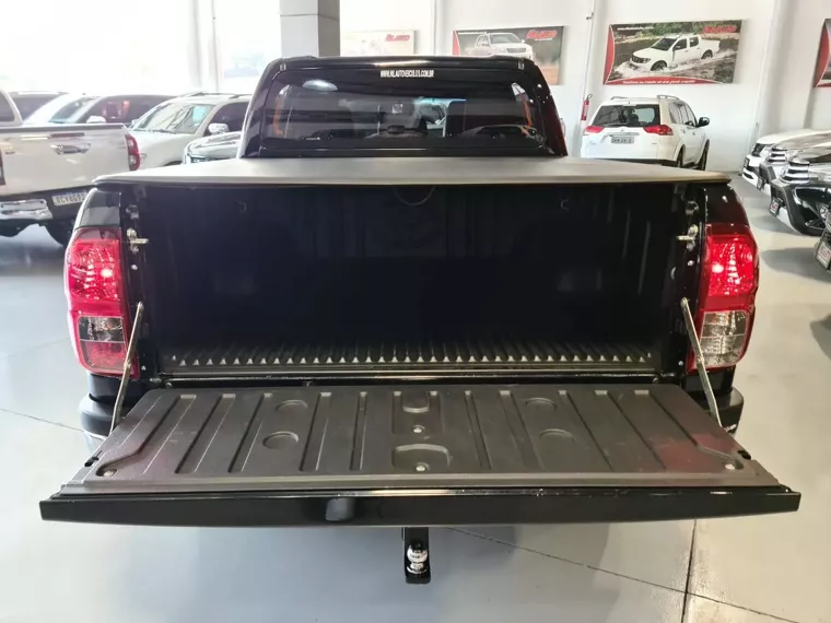 Toyota Hilux Preto 5