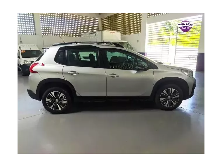 Peugeot 2008 Prata 4