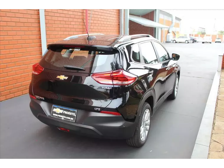 Chevrolet Tracker Preto 2