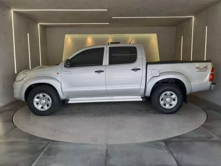 Toyota Hilux Prata 7