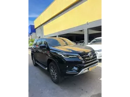 Toyota Hilux SW4