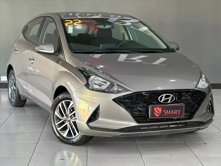 Hyundai HB20 Prata 3