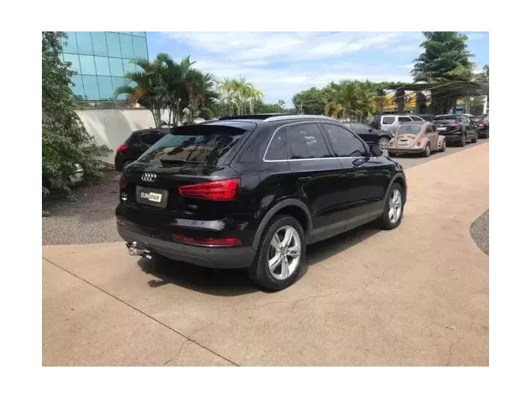 Audi Q3 Preto 9