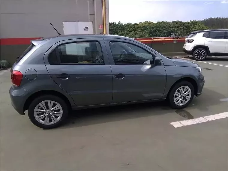 Volkswagen Gol Cinza 3