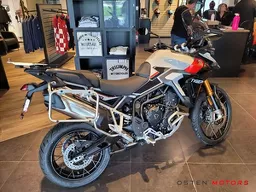Triumph Tiger 900