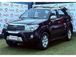 Toyota Hilux SW4