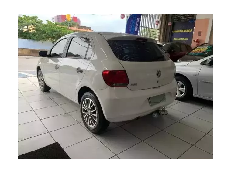 Volkswagen Gol Branco 1