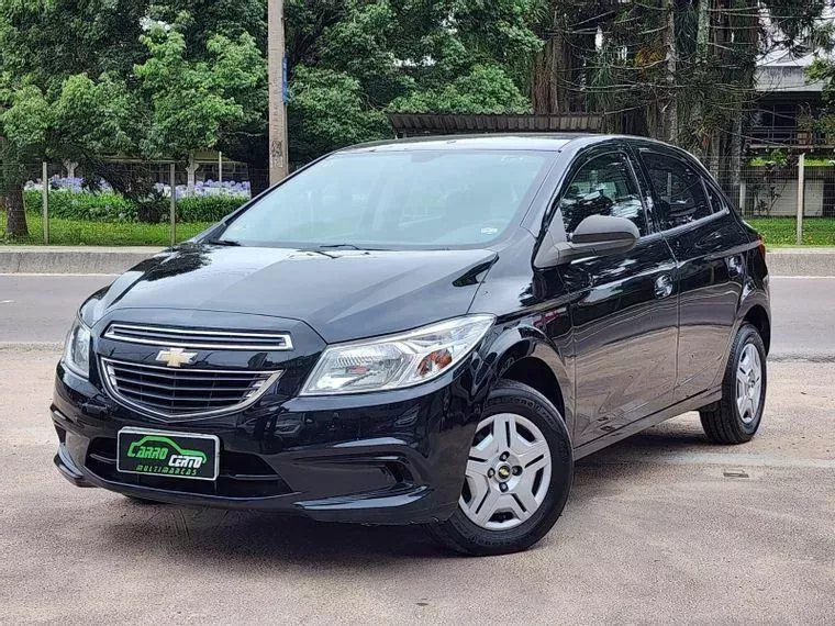 Chevrolet Onix Preto 7