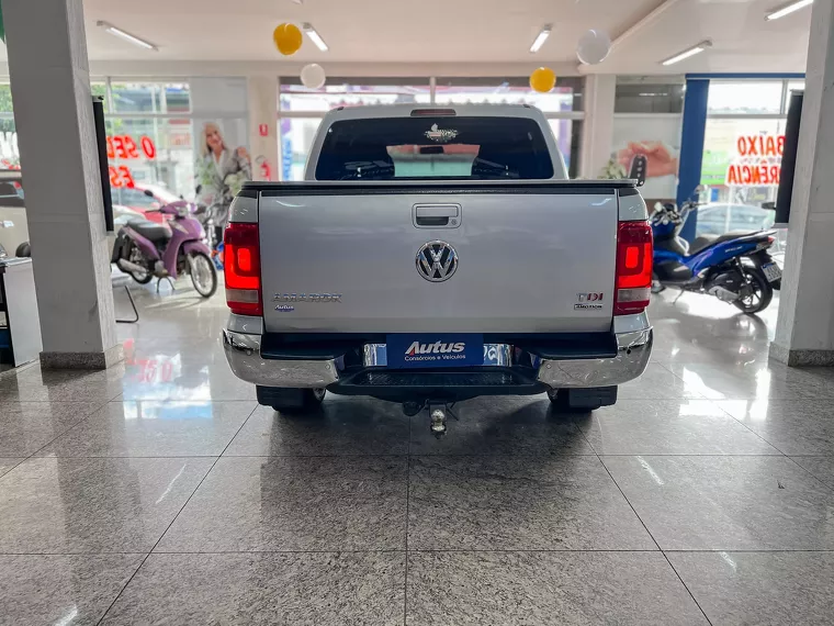 Volkswagen Amarok Prata 2