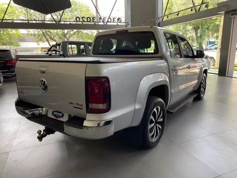 Volkswagen Amarok Prata 10