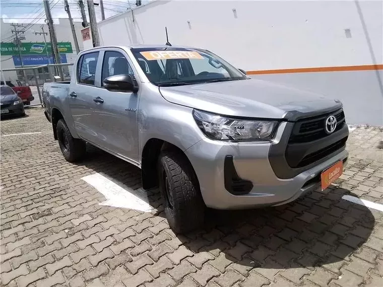 Toyota Hilux Prata 3