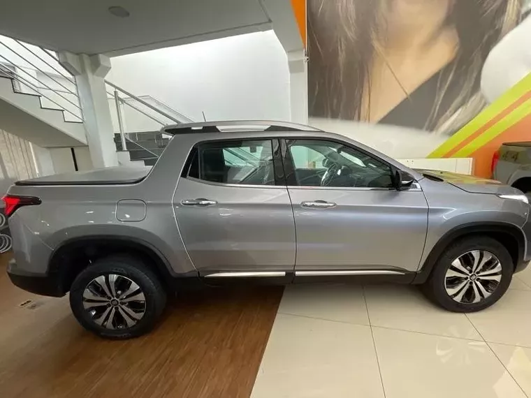 Fiat Toro Prata 3